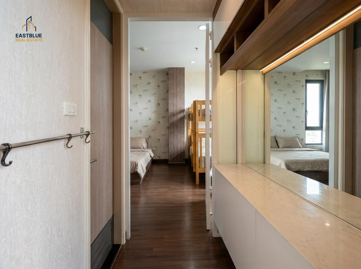 Less than 100k/sq m. 1 bedroom, 62 sqm, next to Banthat Thong Road, near Si Rat Expressway, next to the MRT Orange Line in the future. Less than 100k/sq m. 1 bedroom, 62 sqm, next to Banthat Thong Road, near Si Rat Expressway, next to the MRT Orange Line in the future.