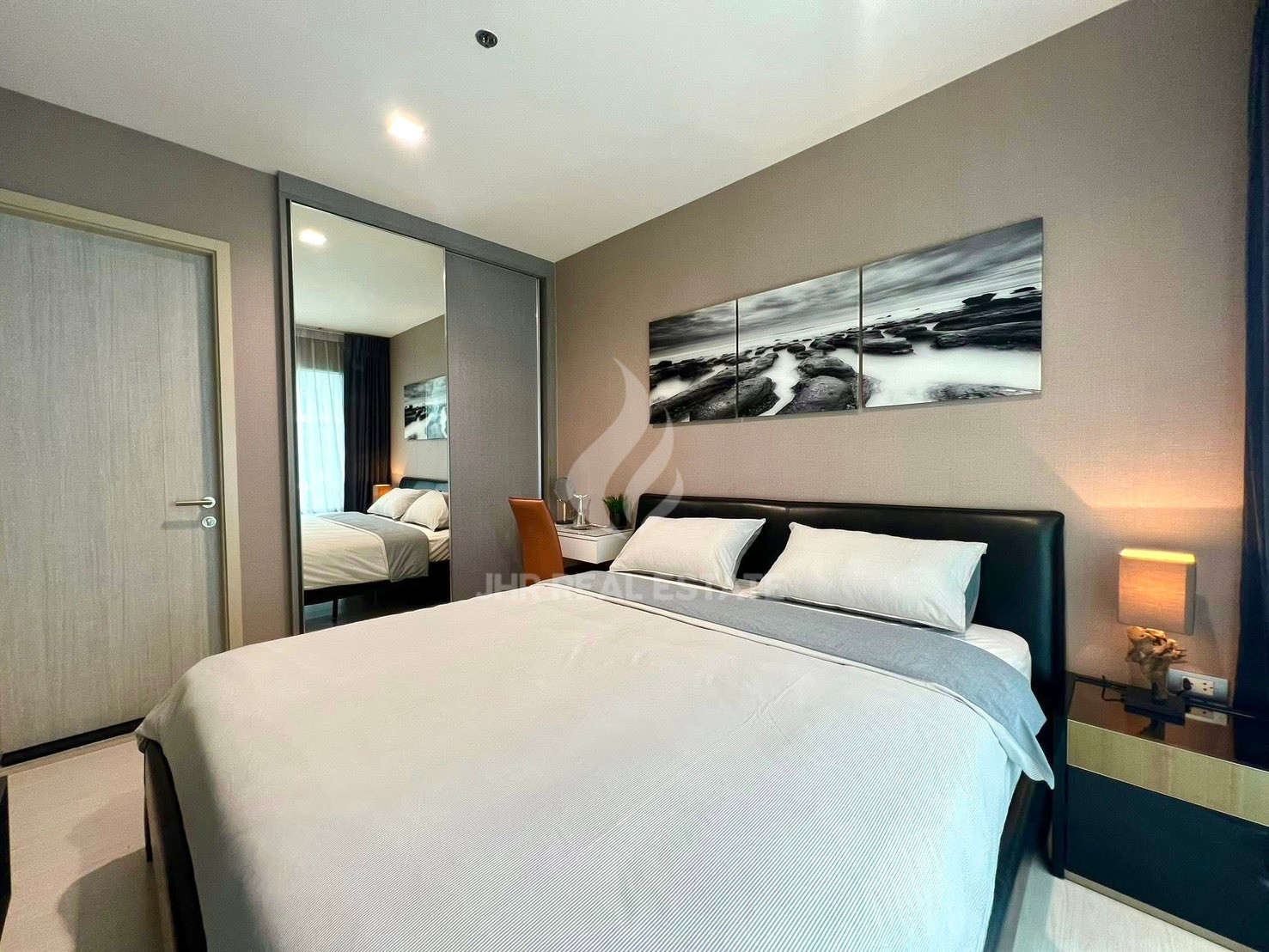 “ Best deal 🔥” Rhythm Sukhumvit 36 - 38  , 1 bed 1 bath ว่างให้เช่า Line id : @jhrrealestate – รูปที่ 4