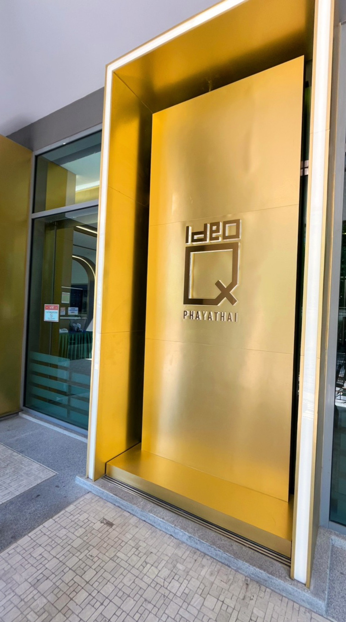 Urgent for rent Electrical appliances are ready. There is also a washing machine. !!!Condo for rent Ideo Q Phayathai size 36sqm(1Bedroom/1bathroom) price 18,000 baht/month. Urgent for rent Electrical appliances are ready. There is also a washing machine. !!!Condo for rent Ideo Q Phayathai size 36sqm(1Bedroom/1bathroom) price 18,000 baht/month.
