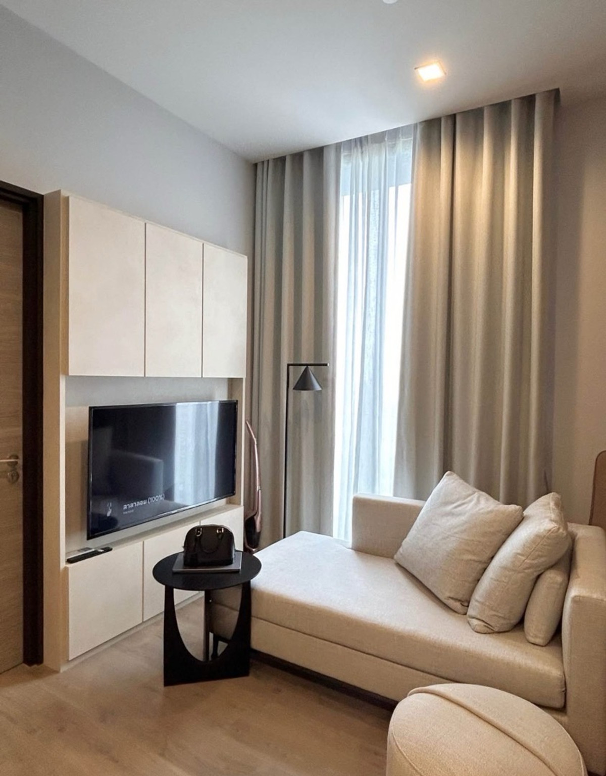 For Rent 📍The crest park Residence 🛀1 bed 📞0639399665