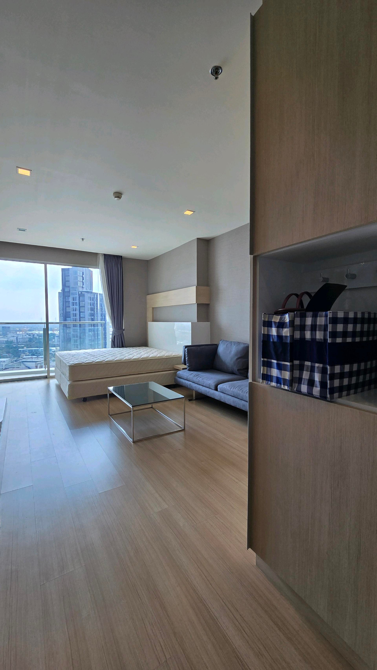 🔥For Rent Now🔥Skywalk and Wells Residence. Fully furnished, near BTS Skytrain, beautiful view, ready to move in. 