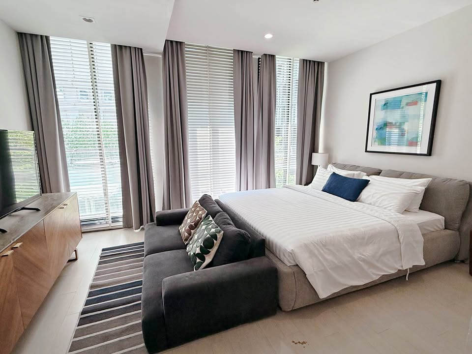 🔥 For rent NOBLE PLOENCHIT (Noble Ploenchit)🔥 📍 Near BTS Ploenchit 🚆 The best location in Ploenchit