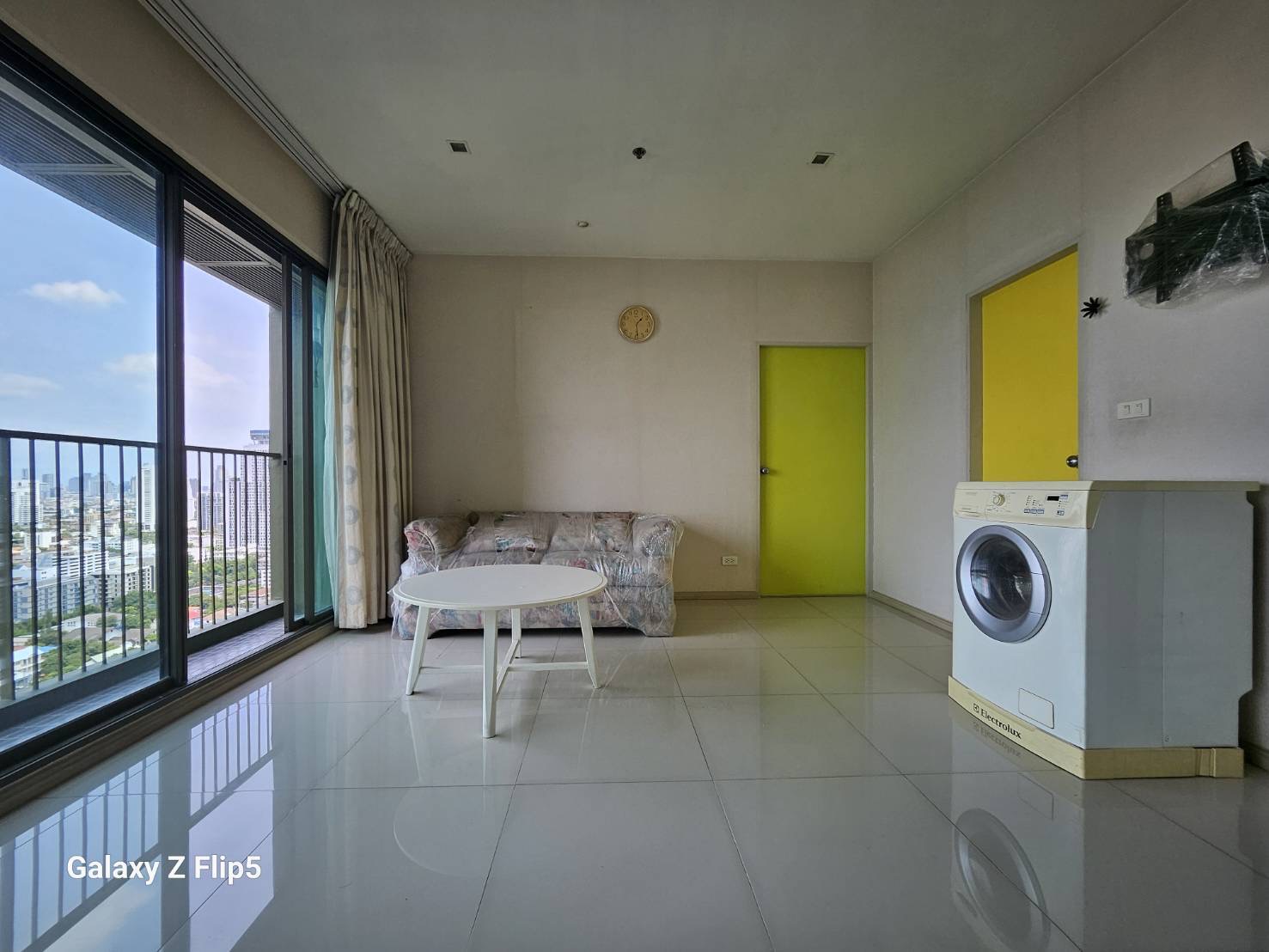 ห้องสภาพดี วิวโล่ง ใจกลางทองหล่อ / Noble Solo 2 Bed 84 sq.m. โทร 0937890899 ห้องสภาพดี วิวโล่ง ใจกลางทองหล่อ / Noble Solo 2 Bed 84 sq.m. โทร 0937890899