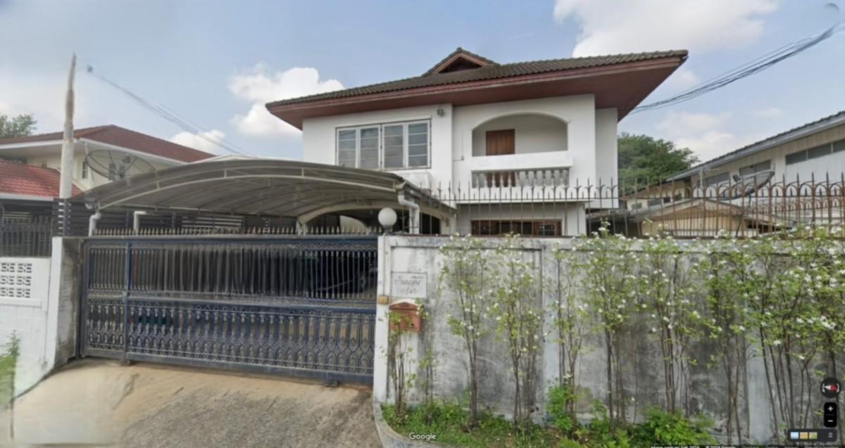 ขายบ้านเดี่ยว 2 ชั้น  แยก 6-1 ลาดพร้าว 35  แขวงจันทรเกษม เขต จตุจักร กรุงเทพ CX-148141