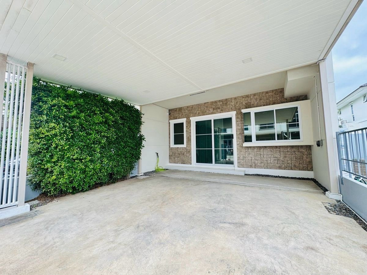 🔥For Rent 35,000 บาท/เดือน🔥  ให้เช่า บ้านทาวน์เฮาส์ 2 ชั้น โครงการ Villaggio 2 ศรีนครินทร์-บางนา (ตกแต่งสไตล์มินิมอล) คุมโทน บ้านแต่งสวยพร้อมอยู่ พร้อมเครื่องใช้ไฟฟ้าและเฟอร์นิเจอร์ครบ – รูปที่ 2