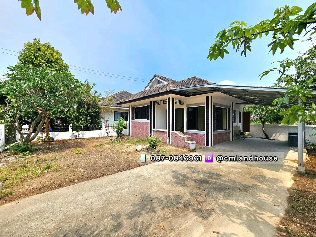 บ้านเนื้อที่กว้างๆ 70 ตรว. ใกล้เซ็นทรัลเฟส 9 กม. ใกล้ตลาดบ่อหิน 1.5 กม. ใกล้เทศบาลสันป่าเปา อ.สันทราย ก่อนถึงสวนทวีชล