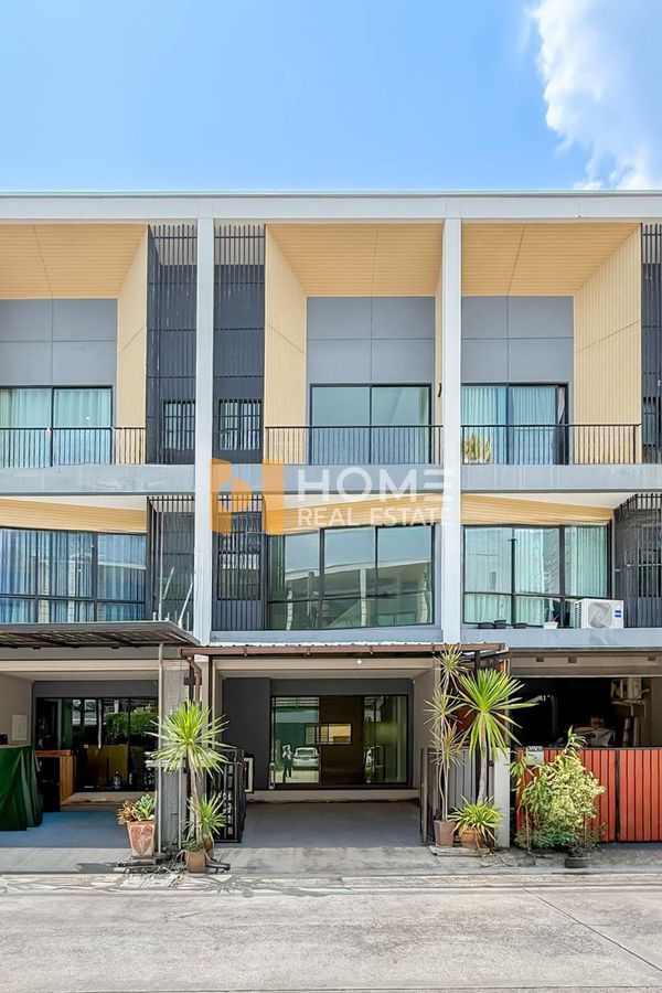 3 floors, near the expressway, easy to enter the city 🔥 Nalin Grand Avenue Wongwean - Rama 9 / 3 bedrooms (for sale), Nalin Grand Avenue Wongwean - Rama 9 / 3 Bedrooms (FOR SALE) AA607