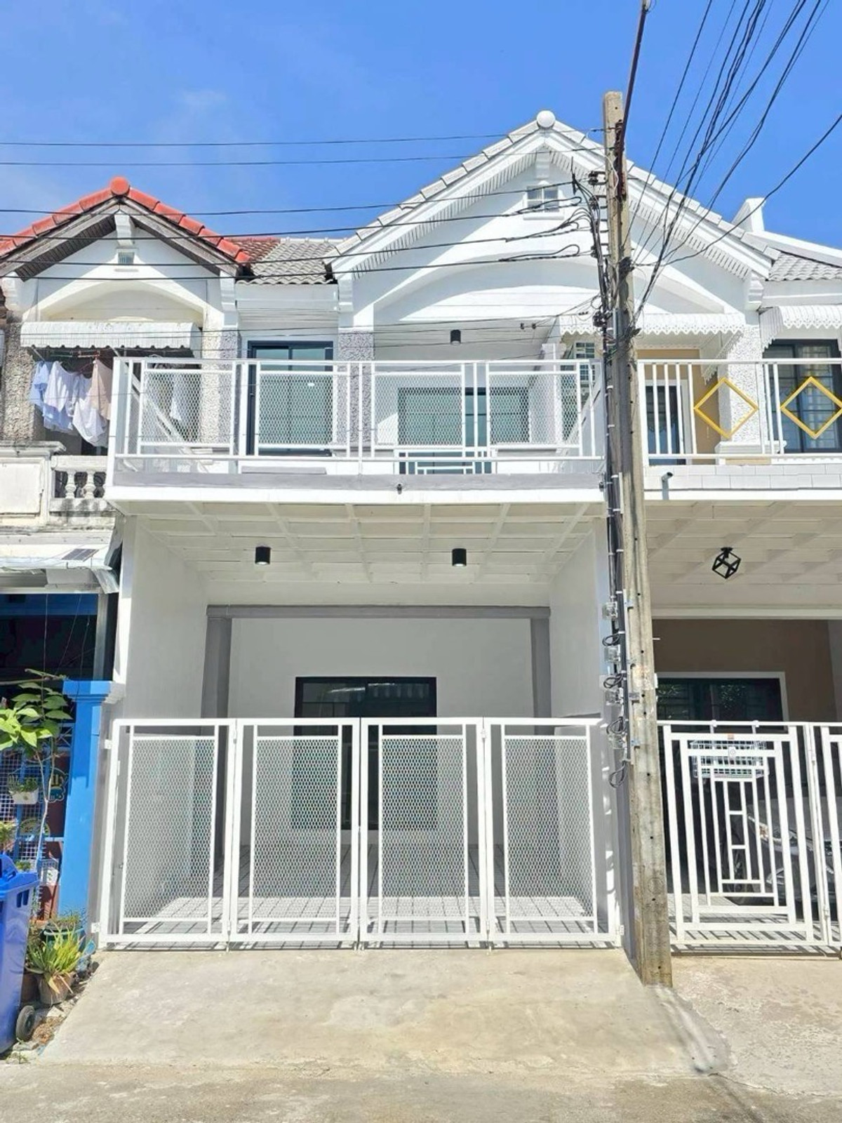 หมู่บ้านราชพฤกษ์วิลล่า รัตนาธิเบศร์ ใกล้รถไฟฟ้า ห้างเซ็นทรัลเวสต์เกต ราคาถูกสุด ฟรีโอน 🔥