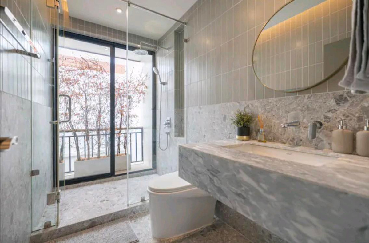💥Townhouse for sale Ekkamai 22 / Pridi 41 (Sukhumvit 71), newly renovated, 30 sq.w, 3 bedrooms, 3 bathrooms | Sale with tenant, Receive immediate income | BTS Ekkamai, BTS Phra Khanong – รูปที่ 3