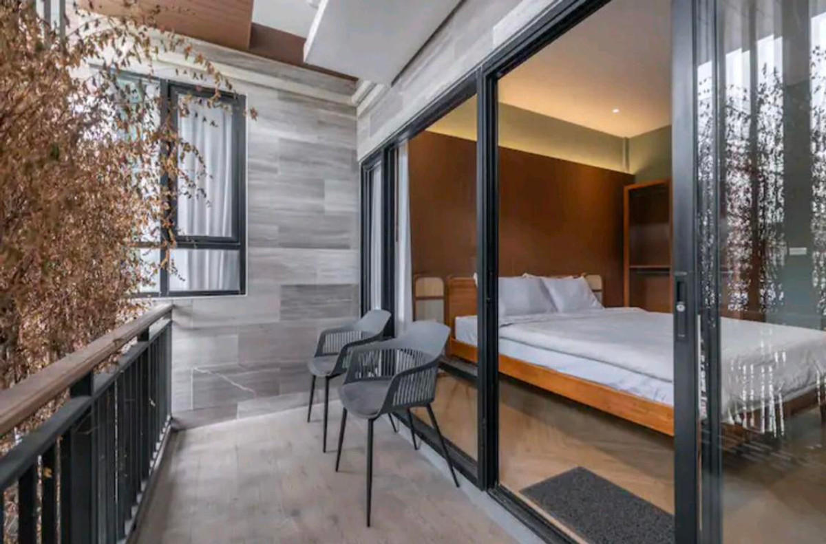💥Townhouse for sale Ekkamai 22 / Pridi 41 (Sukhumvit 71), newly renovated, 30 sq.w, 3 bedrooms, 3 bathrooms | Sale with tenant, Receive immediate income | BTS Ekkamai, BTS Phra Khanong – รูปที่ 2