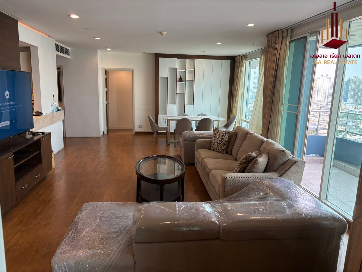 ✨ For Rent: Watermark Chaophraya River Condo ✨ 💰 Only 75,000 THB/month ✨ For Rent: Watermark Chaophraya River Condo ✨ 💰 Only 75,000 THB/month