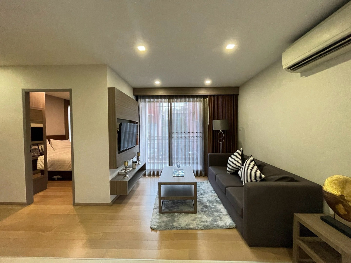 Pet Friendly Condo in Thonglor Prime Location Near Donki Mall Surrounded by Restaurants and Lifestyle Spots Ideal for Living or Investment