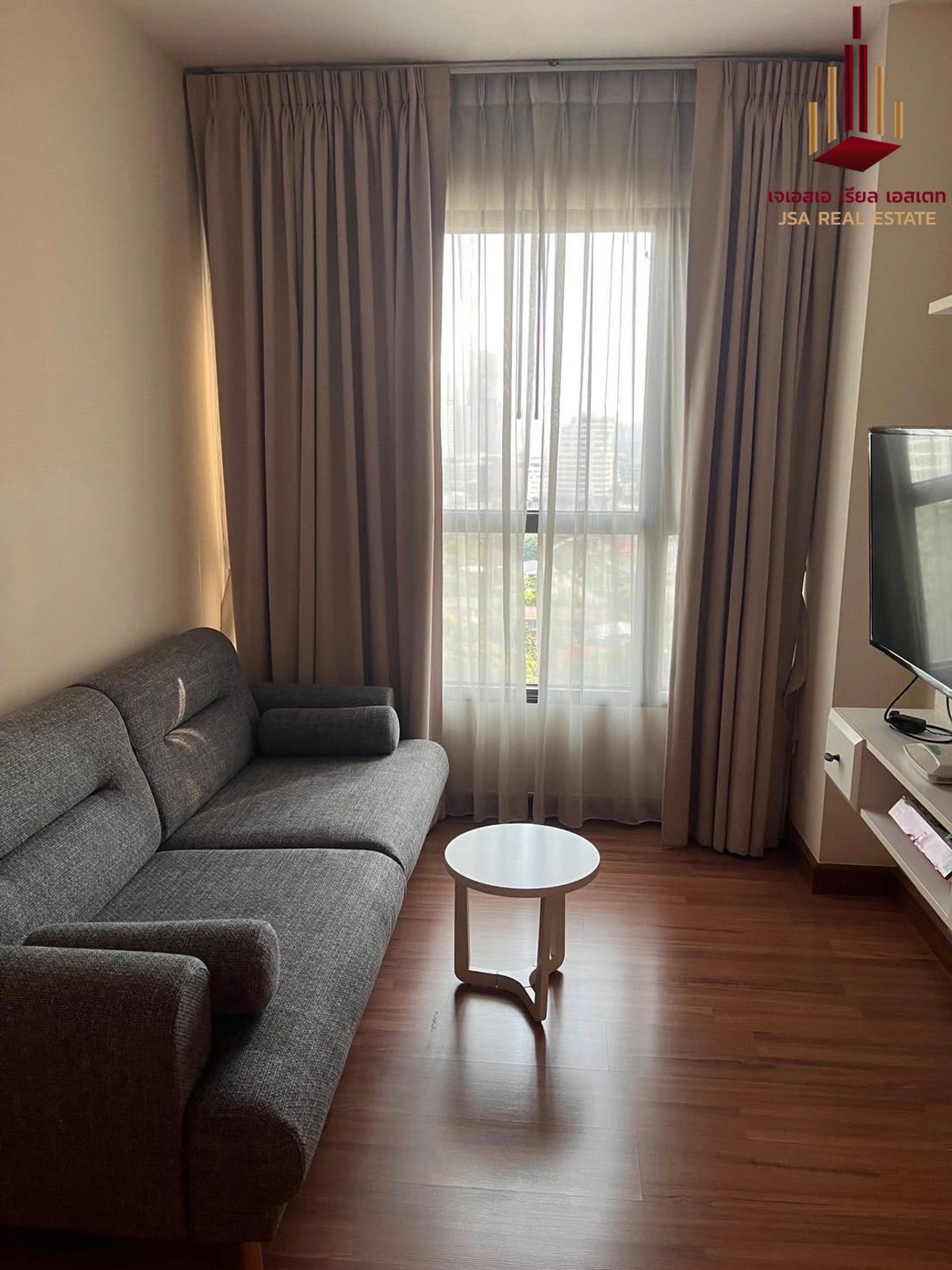 ✨ For Rent: The Crest Phaholyothin 11  Condo ✨  💰 Only 18,000 THB/month