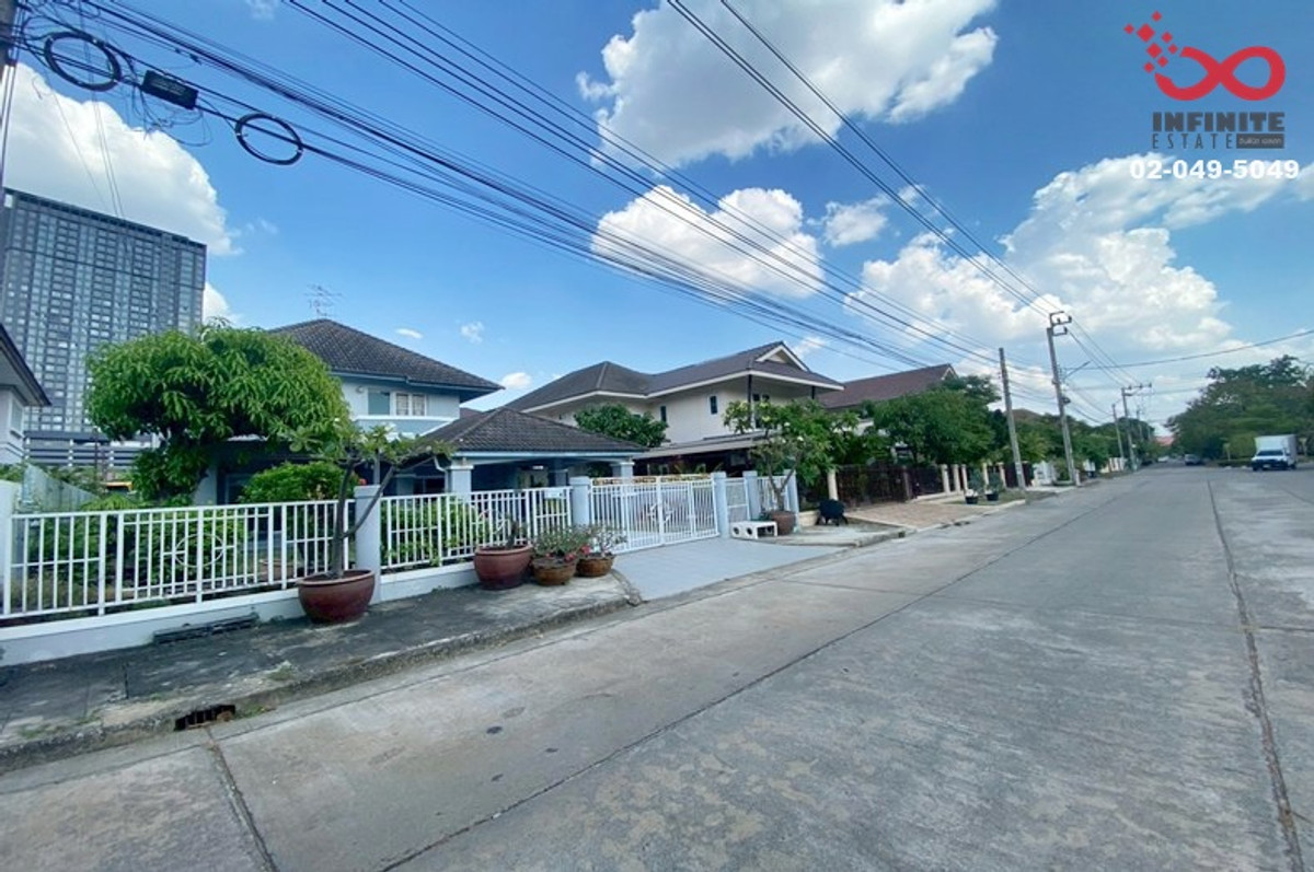 2-story detached house for sale, 78 sq m, Sireen House Rattanathibet, near MRT Sai Ma, Soi Bang Rak Noi 16, Nonthaburi. 2-story detached house for sale, 78 sq m, Sireen House Rattanathibet, near MRT Sai Ma, Soi Bang Rak Noi 16, Nonthaburi.