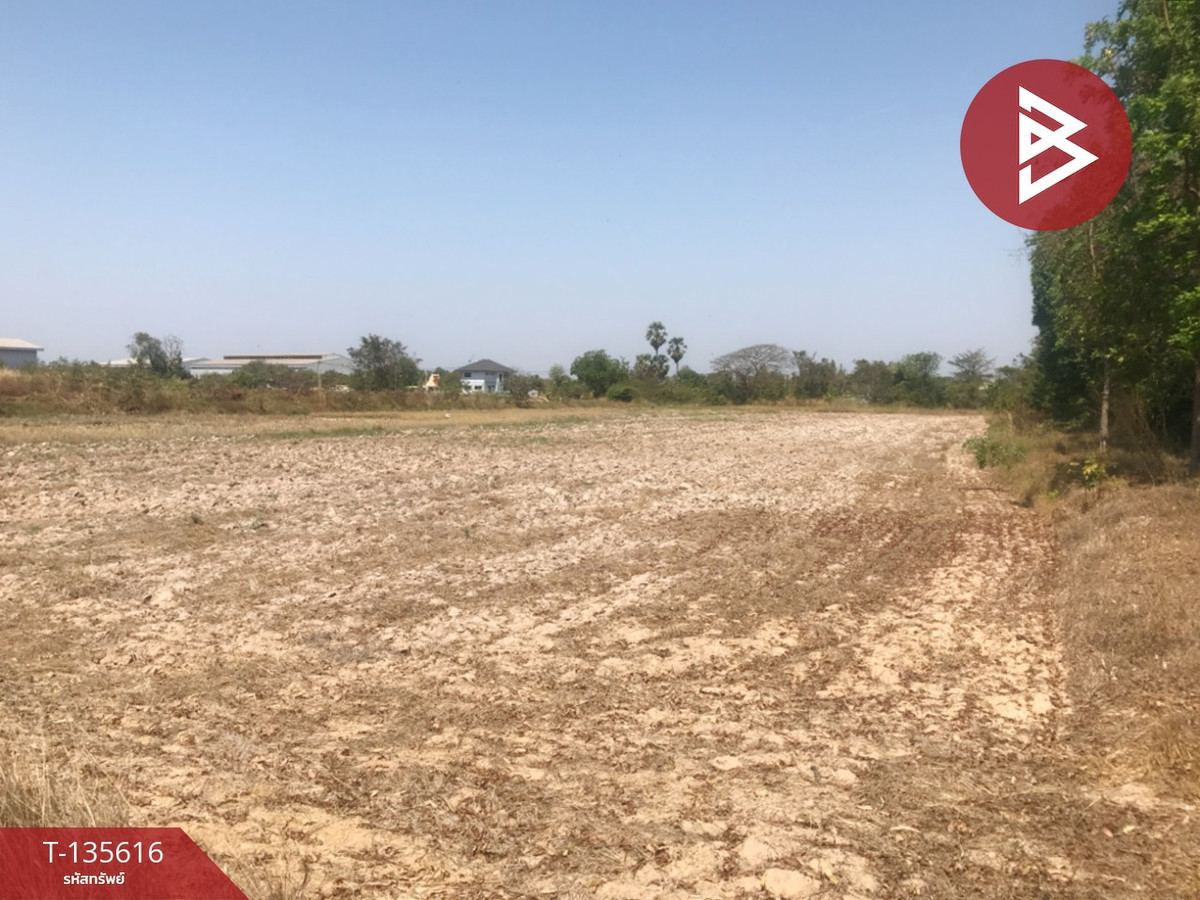Land for sale, area 17 rai 3 ngan 31 sq m, Ban Pho, Chachoengsao. Land for sale, area 17 rai 3 ngan 31 sq m, Ban Pho, Chachoengsao.