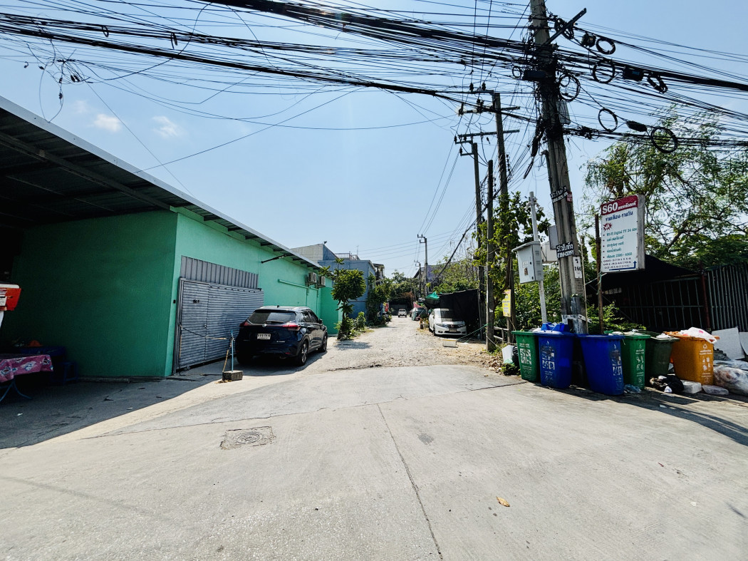 Land for sale in Phra Pradaeng, Suk Sawat Road, size 10 rai 3 ngan 18.5 sq.wa. Near MRT.