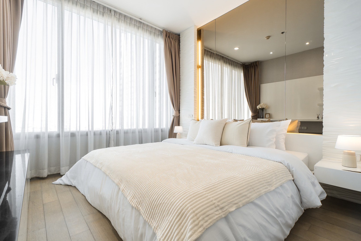 ★ Pyne By Sansiri ★ 68 sq m., 35th floor (2 bedroom, 2 bathroom), ★ near BTS Ratchathewi ★ near Siam Center, Siam Square, Siam Paragon ★ many amenities ★ complete electrical appliances ★