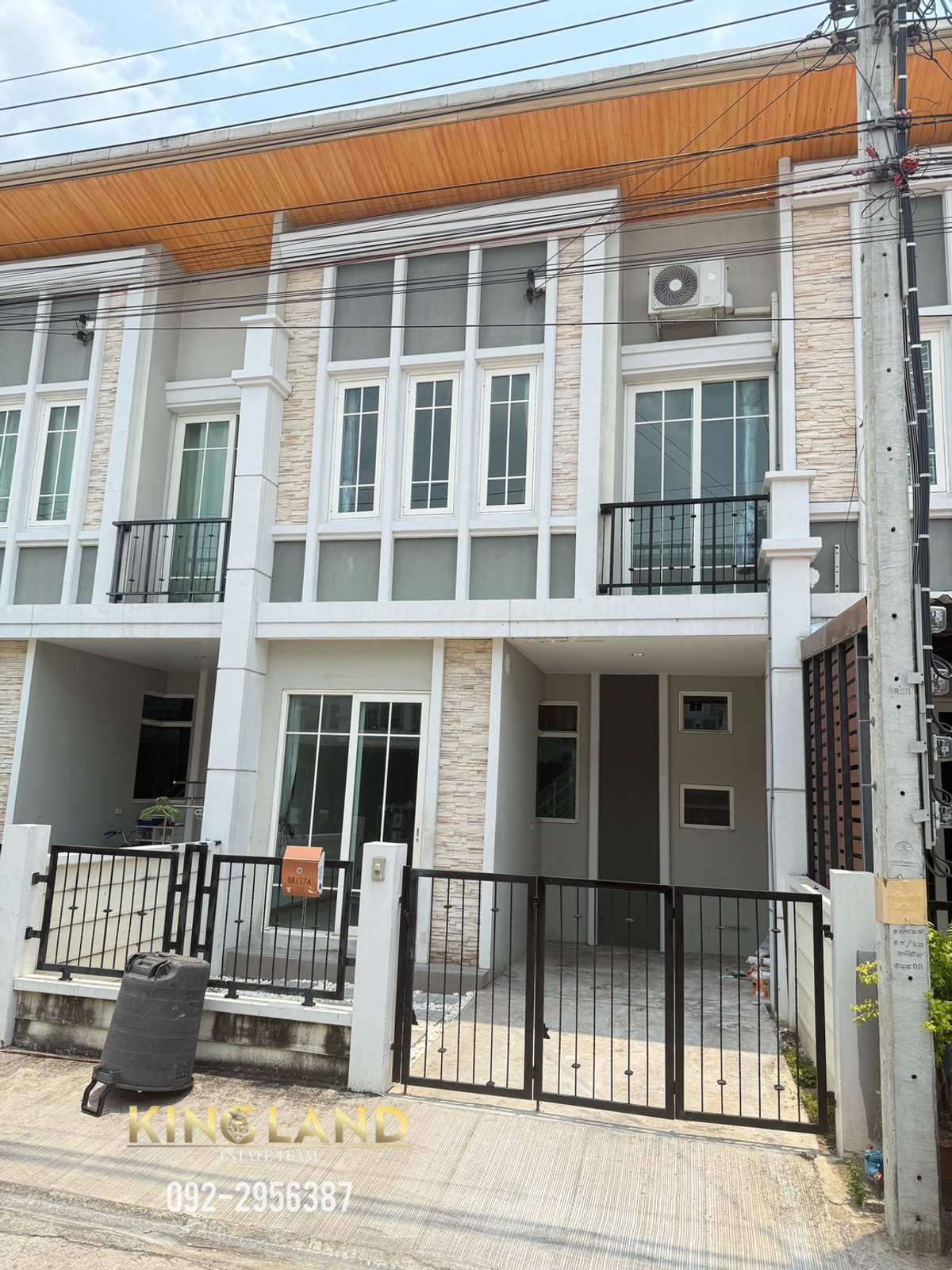 🏡 Townhome for rent, Golden Town Ramintra-Khubon, 3 bedrooms, 2 bathrooms, beautiful house, ready to move in, very good location, close to all lifestyle sources!🐶 Small pets allowed 💰 Price only 15,000 baht/month 📅 Ready to move in/make an appointment to  – รูปที่ 2