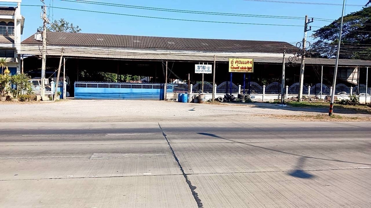 Warehouse for sale with land next to the main road. Warehouse for sale with land next to the main road.