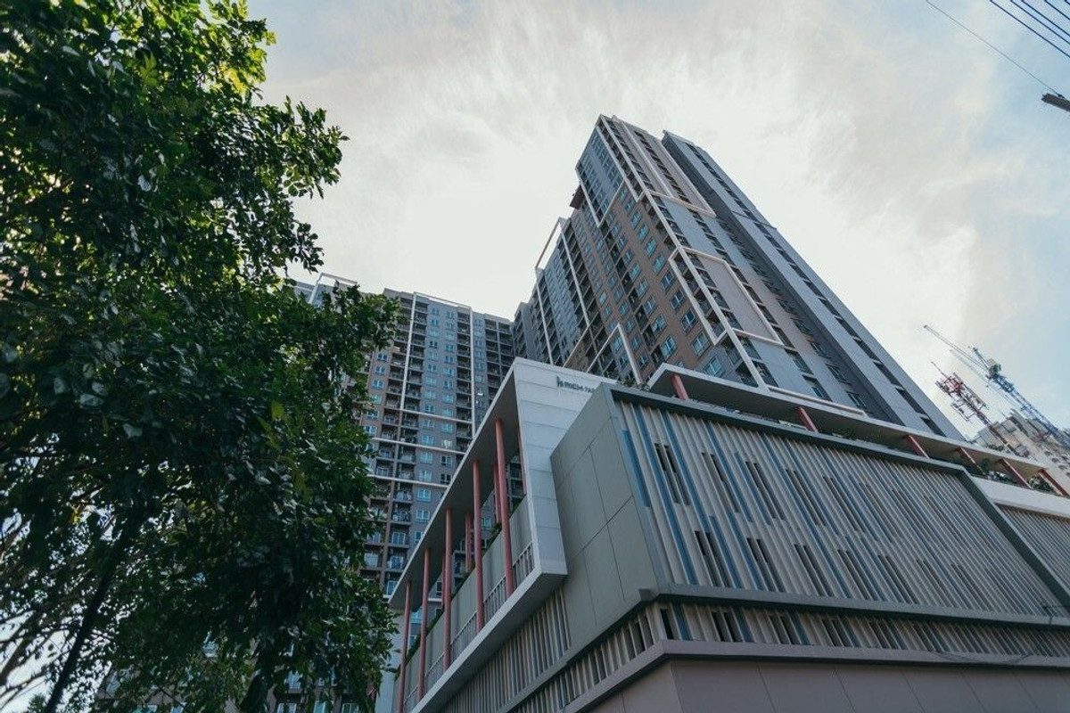 ✨ For Sale: The Stage Taopoon Interchange Condo ✨ 💰 Only 2,500,000 THB