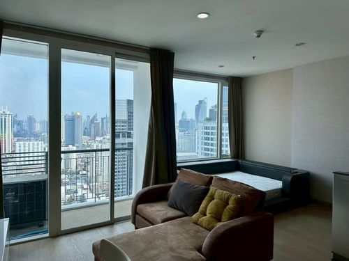 41 sq.m., 35th floor, studio, luxury condo, near Chula, walking distance to Paragon, excellent central parking, urgent!!!! 