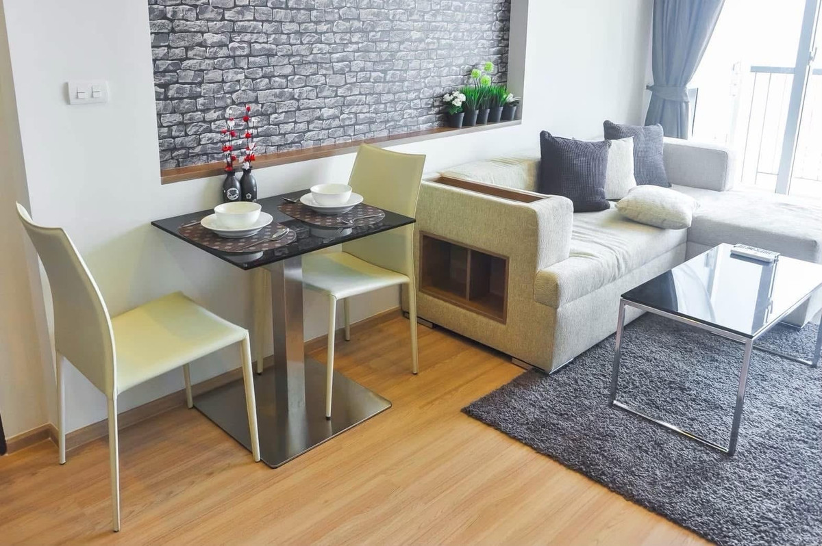 For Rent :  Rhythm Sathorn Road 1ห้องนอน 1ห้องน้ำวิวแม่น้ำ ห้องมุมตึก ห้องสวย เฟอร์นิเจอร์ครบ พร้อมเข้าอยู่ – รูปที่ 2