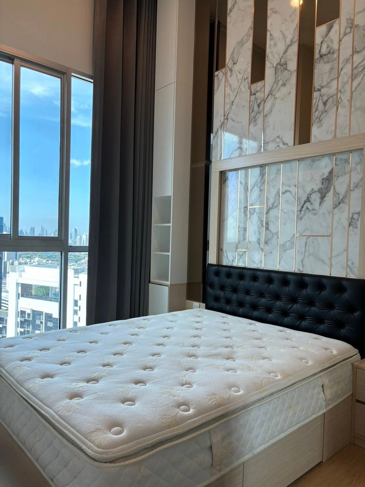 For Rent : Noble Revolve 2ห้องนอน 2ห้องน้ำ ห้องสวย เฟอร์นิเจอร์ครบ พร้อมเข้าอยู่ For Rent : Noble Revolve 2ห้องนอน 2ห้องน้ำ ห้องสวย เฟอร์นิเจอร์ครบ พร้อมเข้าอยู่