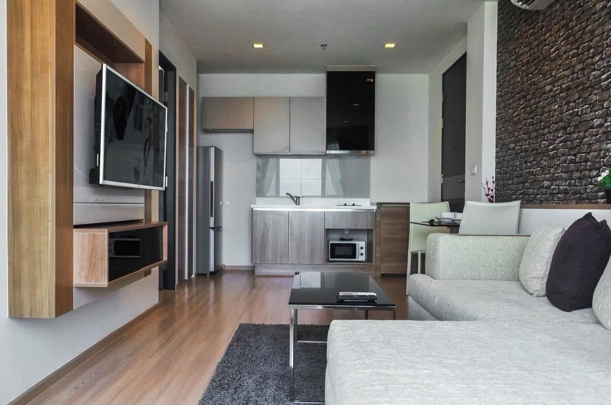 For Rent :  Rhythm Sathorn Road 1ห้องนอน 1ห้องน้ำวิวแม่น้ำ ห้องมุมตึก ห้องสวย เฟอร์นิเจอร์ครบ พร้อมเข้าอยู่ – รูปที่ 4