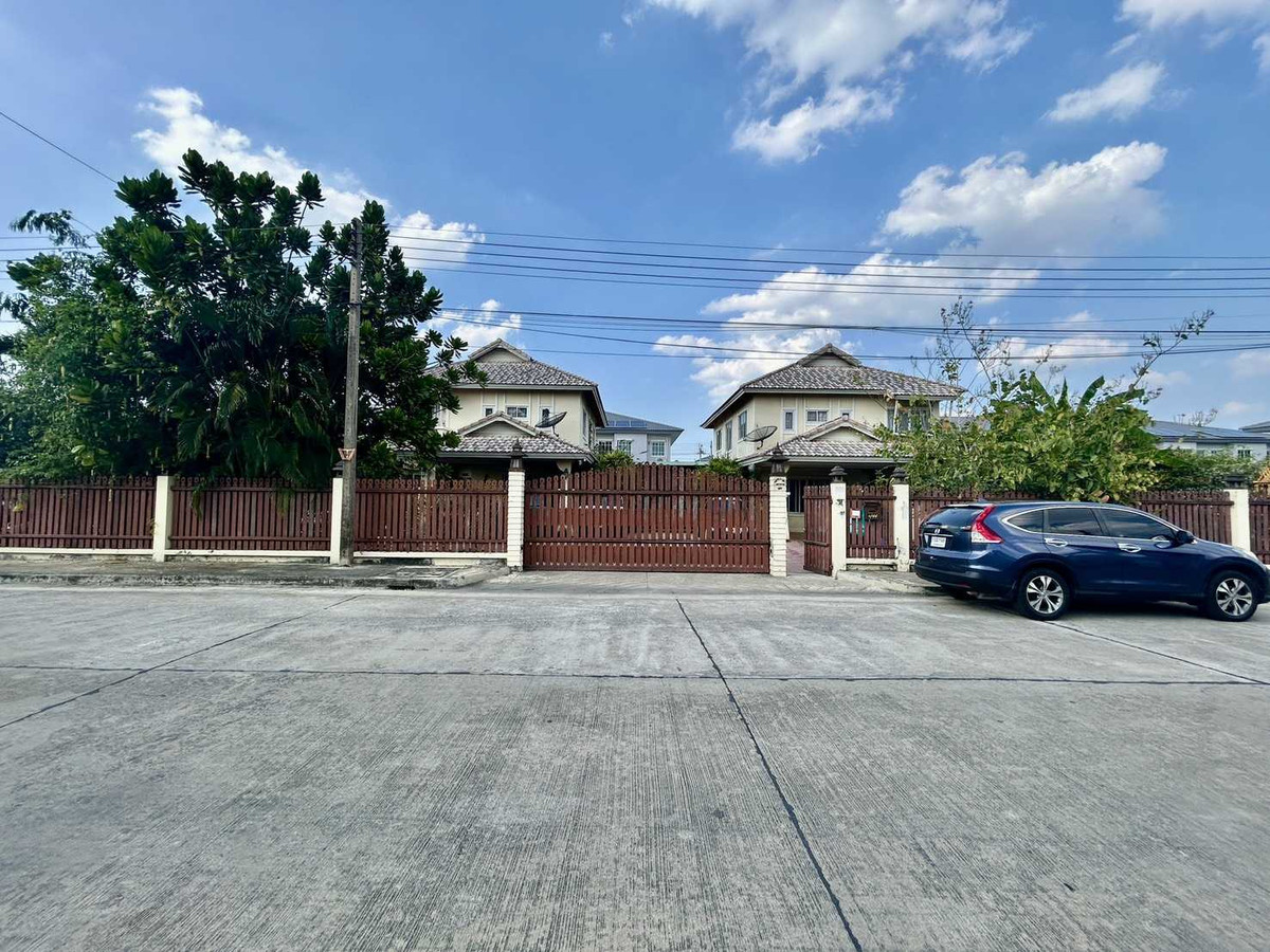 ขายบ้านเดี่ยว หมู่บ้านชาวฟ้า 2 งาน 72 ตร.ว. ใกล้ ตลาดบุญร่มเย็น ขายบ้านเดี่ยว หมู่บ้านชาวฟ้า 2 งาน 72 ตร.ว. ใกล้ ตลาดบุญร่มเย็น