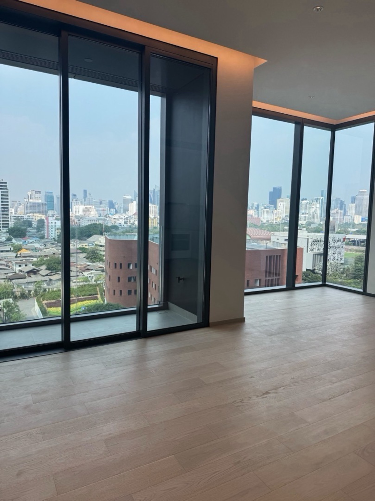 Rare 1 Bedroom Condo with Unblocked Lumpini & Benjakitti Park View in One Bangkok District near MRT Lumphini Rare 1 Bedroom Condo with Unblocked Lumpini & Benjakitti Park View in One Bangkok District near MRT Lumphini