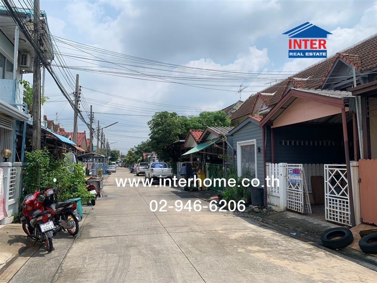ทาวน์เฮ้าส์ 2 ชั้น 16 ตร.ว. หมู่บ้านพูนสินธานี3 ใกล้สถานีรถไฟฟ้าแยกมิสทีน ซอยเคหะร่มเกล้า64 ถนนรามคำแหง ถนนเคหะร่มเกล้า เขตลาดกระบัง กรุงเทพมหานคร – รูปที่ 2