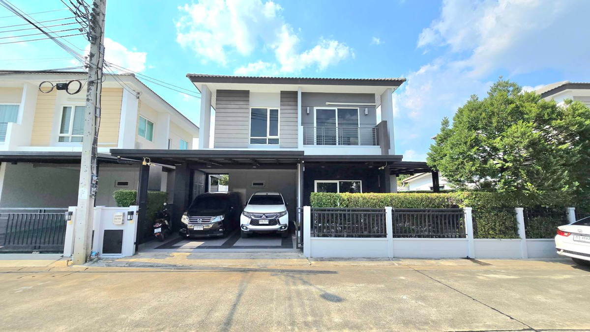 Single house for sale, Centro Ratchaphruek, garden front plot, area 52.1 sq m, usable area 175 sq m, near MRT Bang Phlu Station, Purple Line. Single house for sale, Centro Ratchaphruek, garden front plot, area 52.1 sq m, usable area 175 sq m, near MRT Bang Phlu Station, Purple Line.