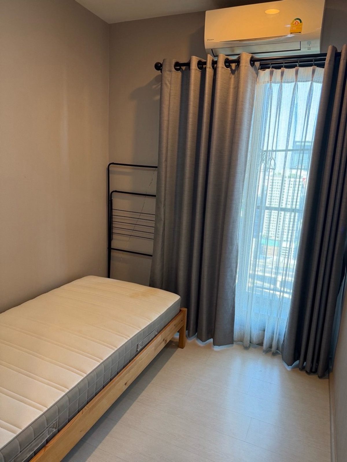 life asoke 2 bed  1bath . 35sqm high floor  – รูปที่ 3
