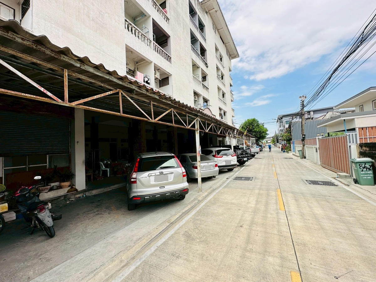 ขายหอพักอาคาร 5 ชั้น ถนนบางนา-ตราด กม.ที่ 4.5 ซอยบางนา-ตราด 37 ซอยเปรมฤทัยล็อค 13/11#LB122 – 001176 – รูปที่ 2