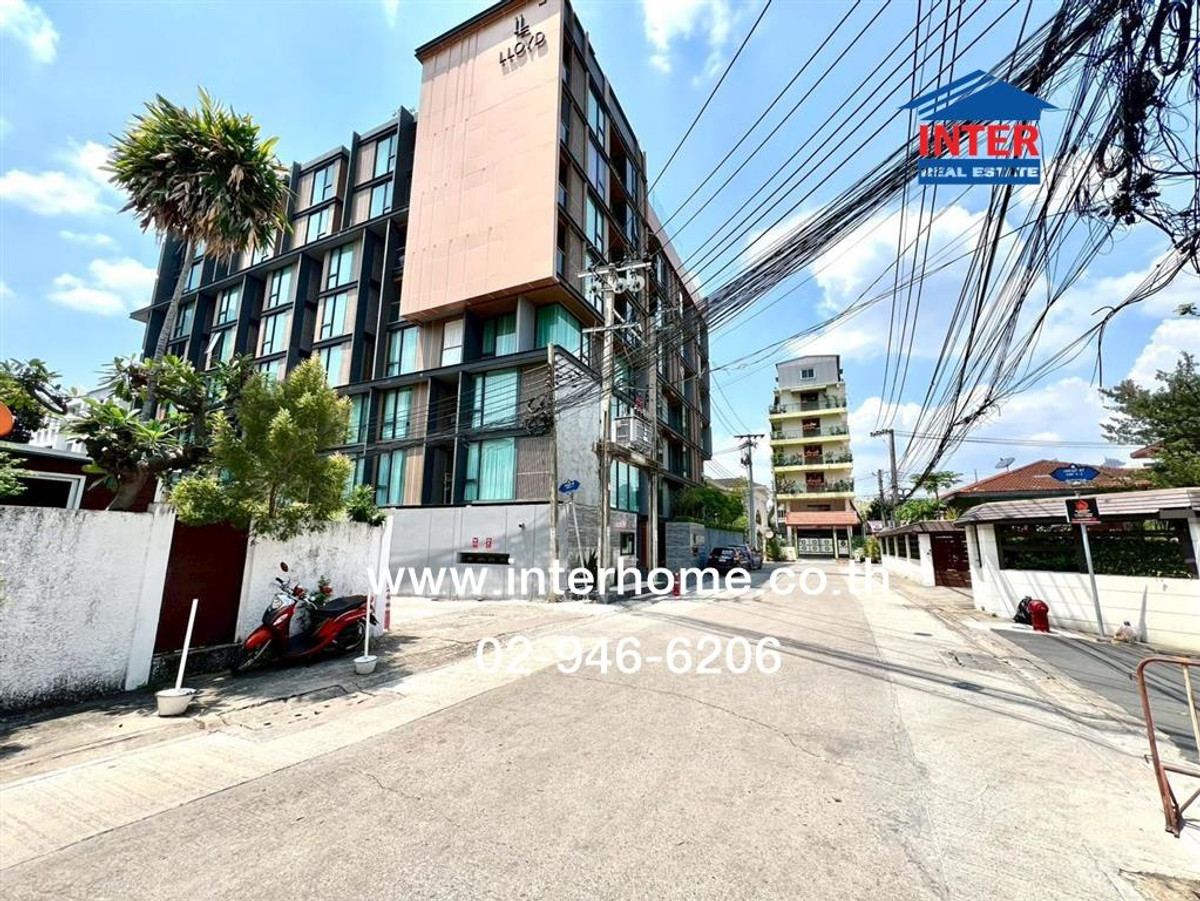 Condominium 30.84 sq m. Lloyd Soonvijai Center-Thonglor Soi New Petchaburi 47, Intersection 3, New Petchaburi Road, Huai Khwang District, Bangkok Condominium 30.84 sq m. Lloyd Soonvijai Center-Thonglor Soi New Petchaburi 47, Intersection 3, New Petchaburi Road, Huai Khwang District, Bangkok