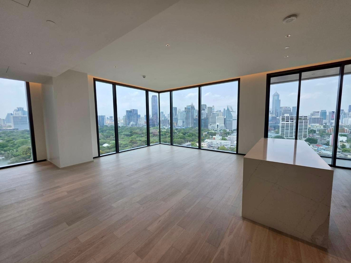 EI8HTEEN SEVEN: 3bed 3bath 173sqm. 75,000,000 Corner full lumpini view Am: 0656199198