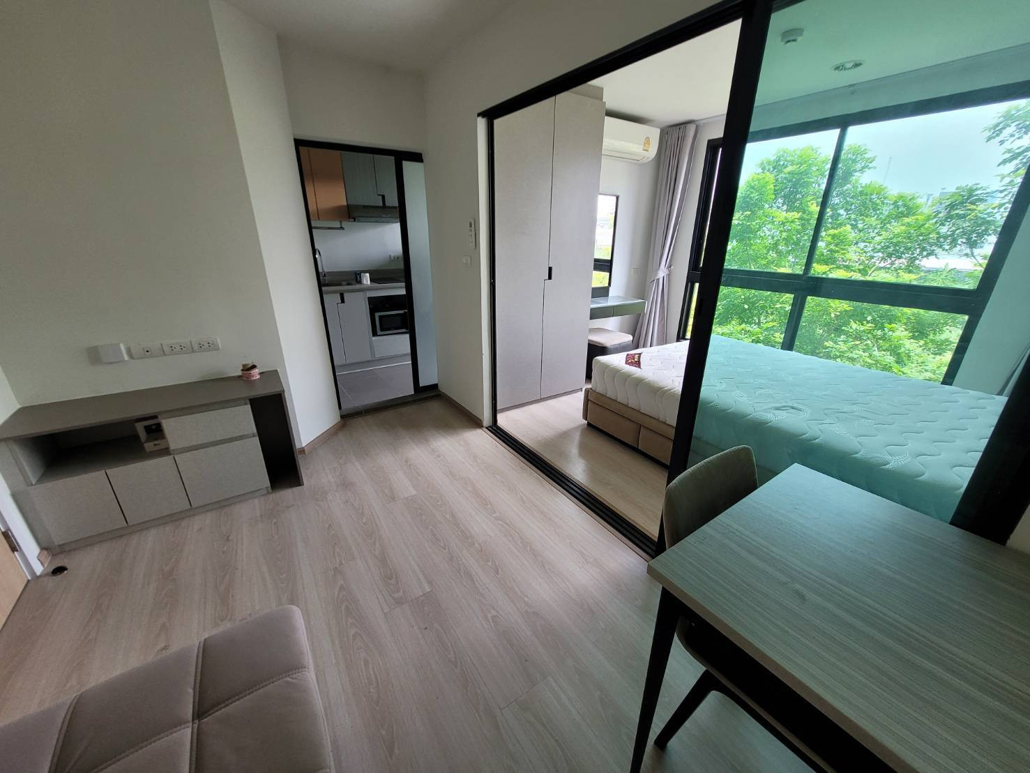 Low rise condo! Rise Rama9 Airport Link Ramkhumhaeng 800 m. 1ห้องนอน 1ห้องน้ำ 26 ตรม. 10,000ต่อเดือน – รูปที่ 2
