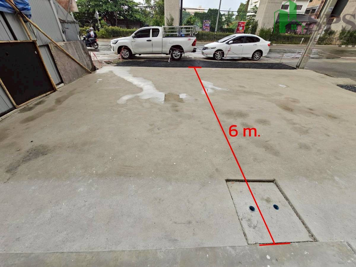 Newly Renovated 2-Unit Commercial Building for RENT,  BTS Samrong (SPSP650) – รูปที่ 2