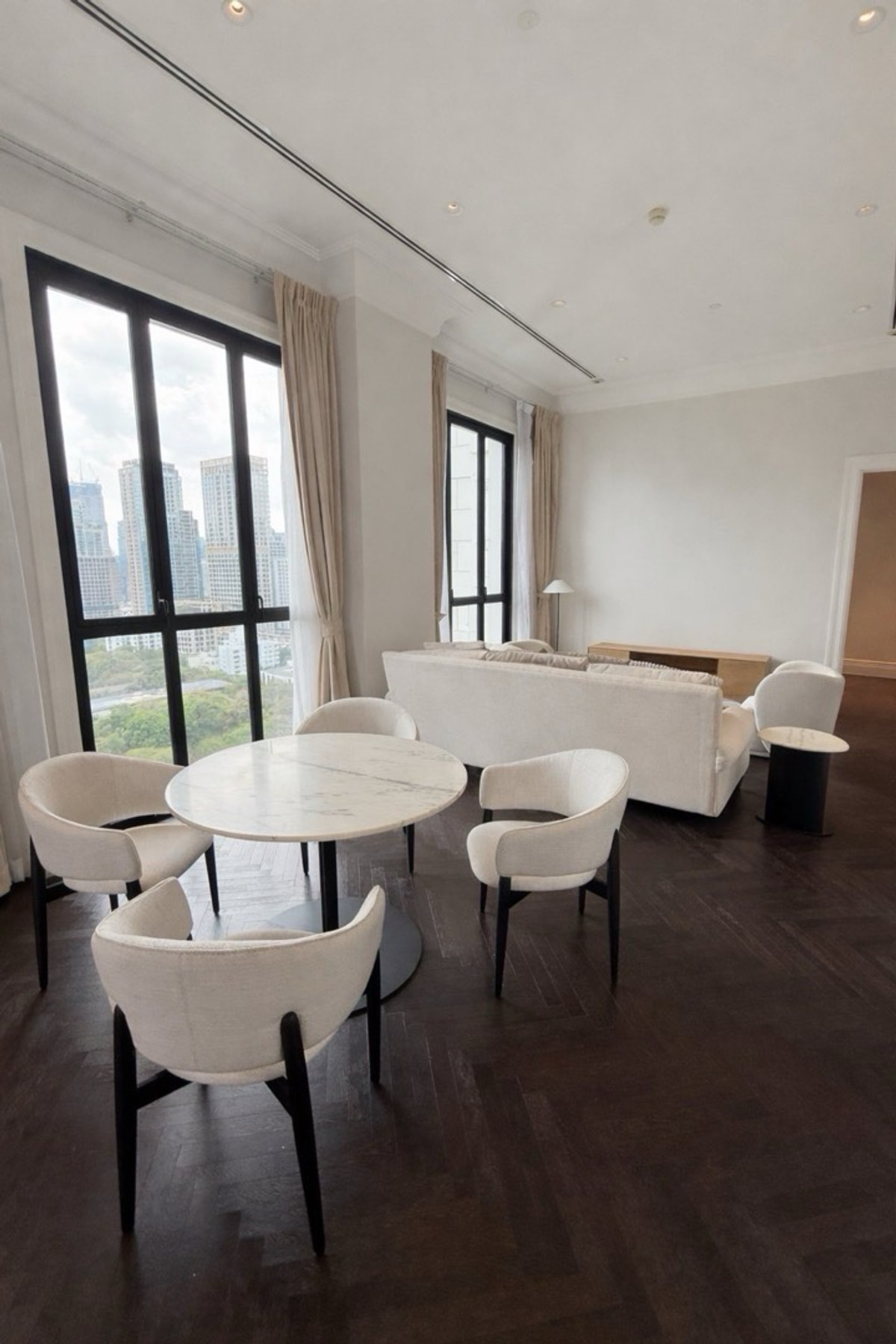🔥Rent & Sale at 98 Wireless 🔥2BR 3BR.🔥 300,000🔥120M 🔥120sqm. Floor15 – รูปที่ 2