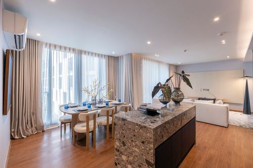 🔥𝘽𝙚 𝙩𝙝𝙚 𝙛𝙞𝙧𝙨𝙩 𝙩𝙤 𝙧𝙚𝙣𝙩🔥 𝗩𝗜𝗔 𝟯𝟰 Condo, large room Pets allowed🐾 Newest, near BTS Thonglor.