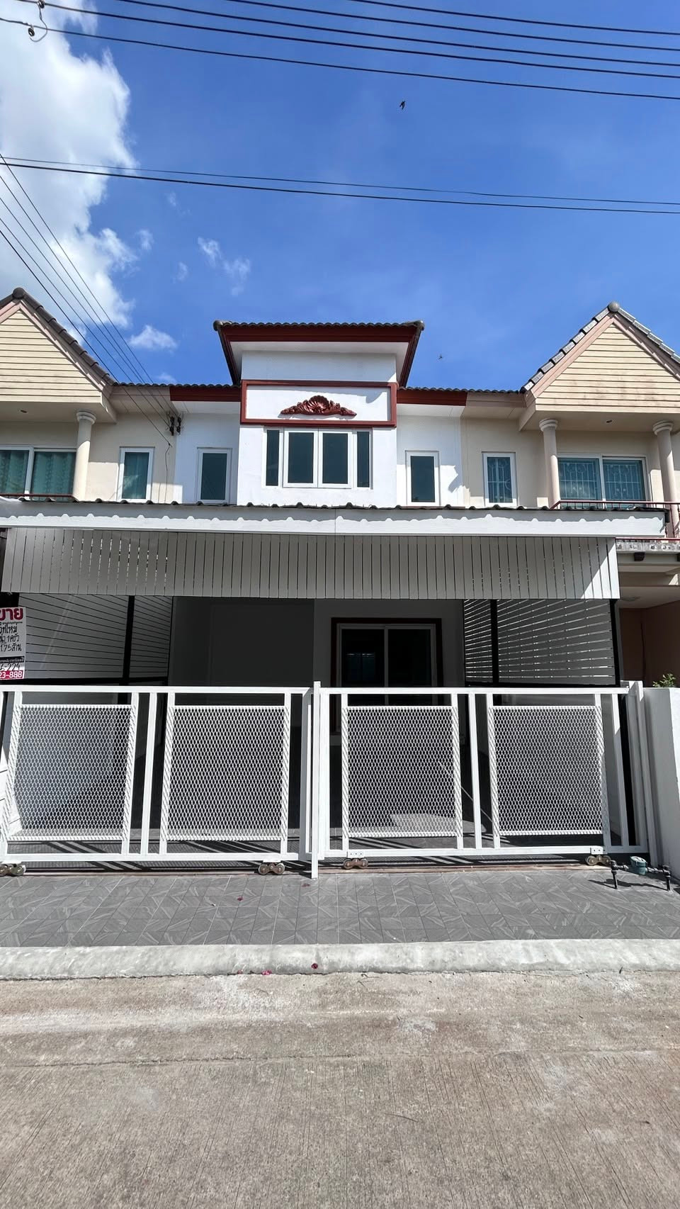 🏡2-story townhome for sale, Grand Kittiya Village, Khlong Yong (under renovation) 🏡2-story townhome for sale, Grand Kittiya Village, Khlong Yong (under renovation)