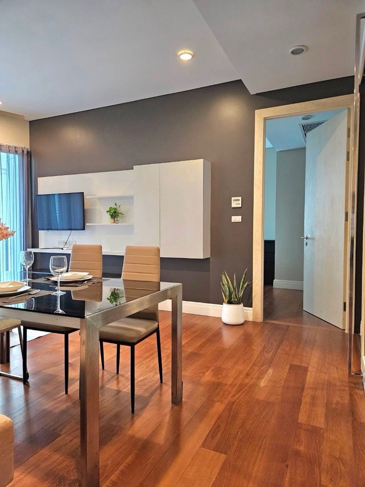 ✨ Bright Sukhumvit 24 | ห้องมุมไซส์ใหญ่ 70 ตร.ม. แต่งใหม่ พร้อมอยู่ เพียงไม่กี่ก้าวถึง Emporium & EmQuartier! – รูปที่ 4