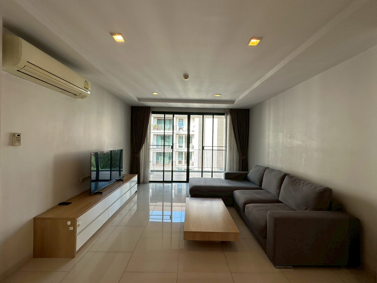 ✨ Rare Unit | Large condo room 140 sq m. in the heart of Phrom Phong. Suitable for long-term residence. ✨ Rare Unit | Large condo room 140 sq m. in the heart of Phrom Phong. Suitable for long-term residence.