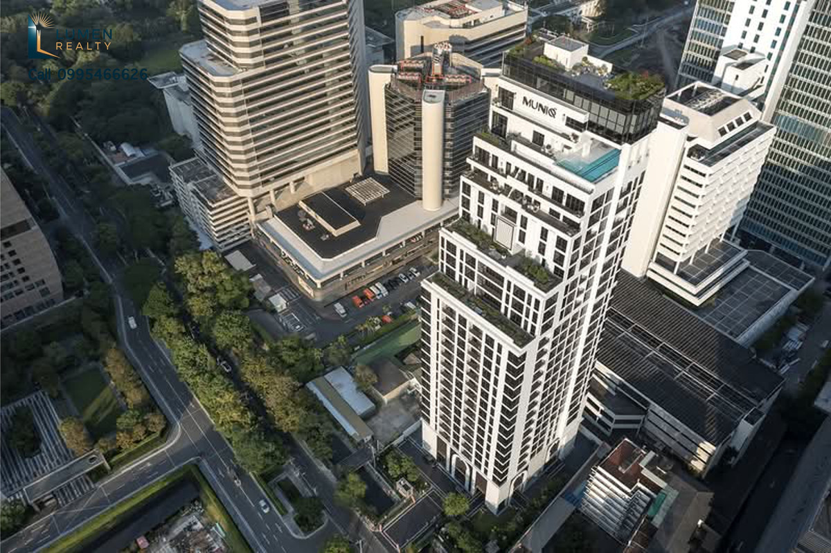 🌳 RARE FIND: MUNIQ LANGSUAN – Luxury Living Overlooking Lumpini Park 🍃 🌳 RARE FIND: MUNIQ LANGSUAN – Luxury Living Overlooking Lumpini Park 🍃