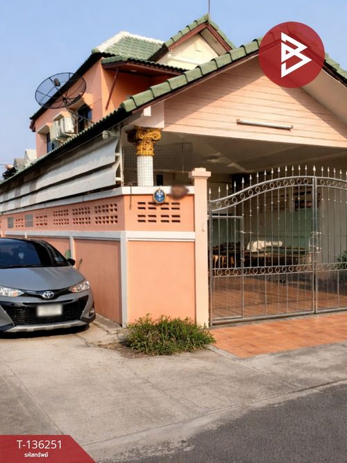 Townhouse for sale Chitnarong Village 21, Krathum Lom 32, Bangkok