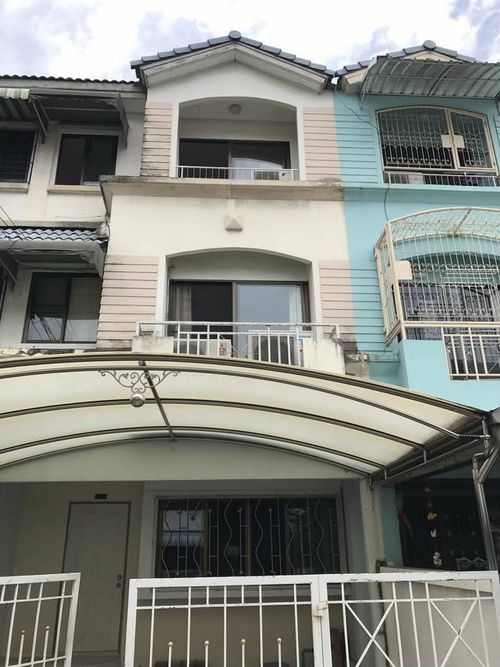  บ้านกลางเมือง พระราม 9 ซอย 43 / 3 ห้องนอน (ขายพร้อมผู้เช่า), Baan Klang Muang Rama 9 Soi 43 / 3 Bedrooms (SALE WITH TENANT) BZD198