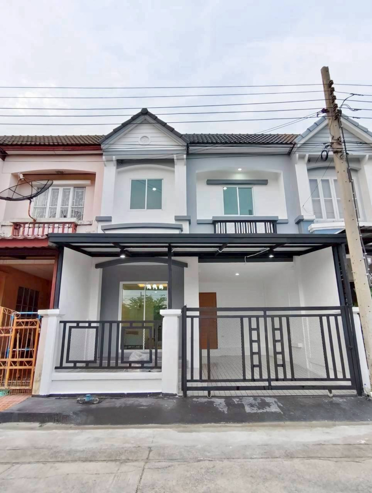 ขายทาวน์เฮ้าส์/ทาวน์โฮม บุศรินทร์ วงแหวน-รัตนาธิเบศร์ รีโนเวทใหม่ พิมลราช บางบัวทอง นนทบุรี CX-158605 ขายทาวน์เฮ้าส์/ทาวน์โฮม บุศรินทร์ วงแหวน-รัตนาธิเบศร์ รีโนเวทใหม่ พิมลราช บางบัวทอง นนทบุรี CX-158605