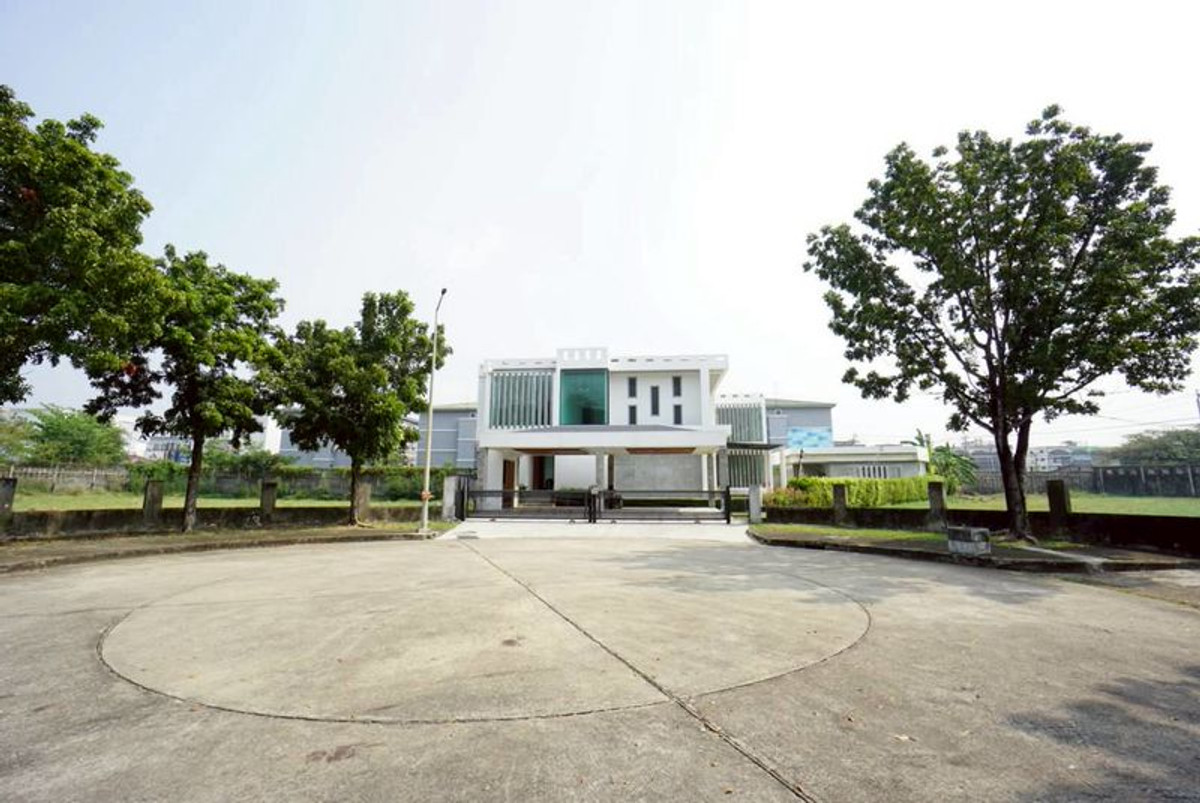 Single house for sale, 260 square wah, Panya Indra Village, P.1, Ram Inthra (behind the edge, not next to anyone), next to Panya Indra Road, 4 bedrooms, 5 bathrooms, Bang Chan Subdistrict, Khlong Sam Wa District, Bangkok Single house for sale, 260 square wah, Panya Indra Village, P.1, Ram Inthra (behind the edge, not next to anyone), next to Panya Indra Road, 4 bedrooms, 5 bathrooms, Bang Chan Subdistrict, Khlong Sam Wa District, Bangkok