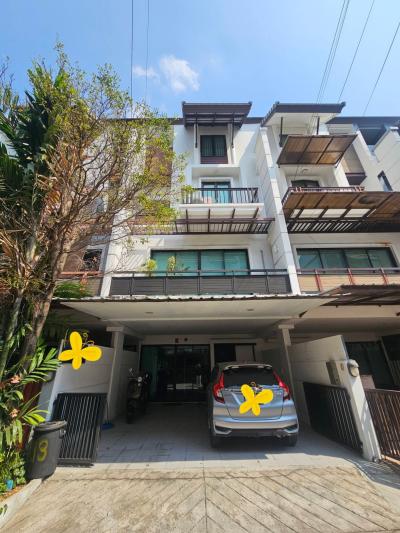 For Sale Four-story home office in Areeya Mandarina Sutthisan Village. , Sam Saen Nok , Huai Khwang , Bangkok , CX-149443