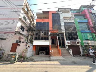 For Sale Office for sale in Nuanchan area, near the expressway and Pink Line BTS (Ramintra 40). , corner unit , newly renovated , Nuan Chan , Bung Kum , Bangkok , CX-149241